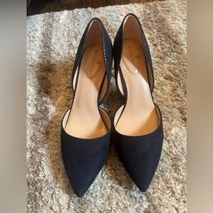 Bandolino navy pumps